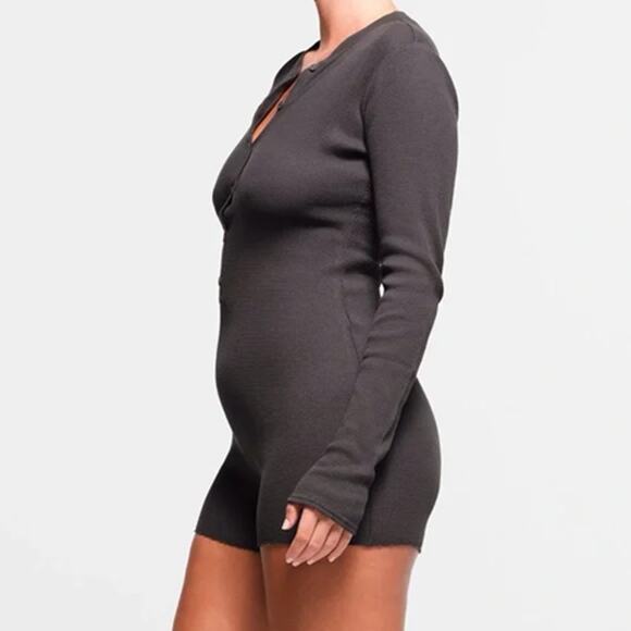 NWT Skims Waffle Button-Up Henley Onesie Ash Size S - Picture 2 of 7